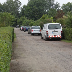 Parkverbot auf den Gehwegen
