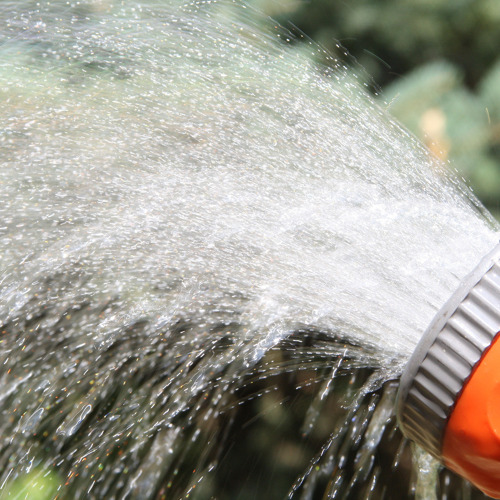 Wasser anstellen